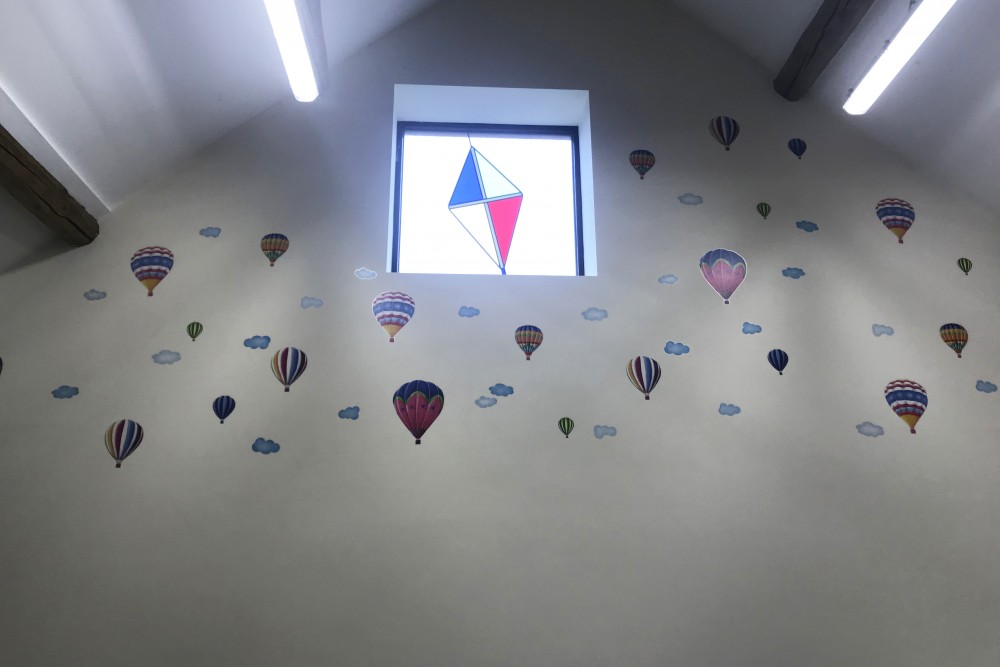 Hot air balloon stickers on the wall
